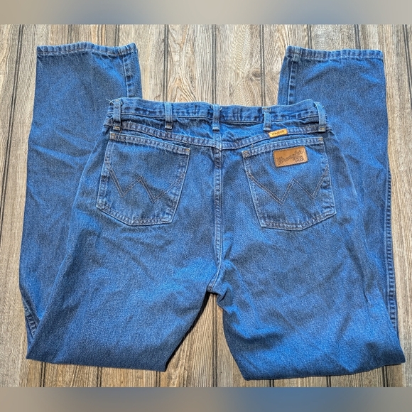 Flame Resistant Wrangler Jeans 36x34 Excellent Condition No Holes Or Stains - Picture 1 of 10